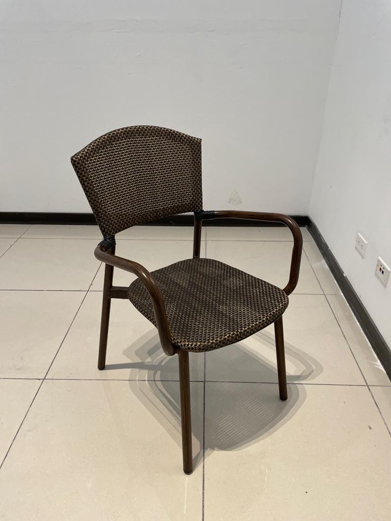 SILLA DEVINE CON BRAZOS CAFE EAS1160-E52