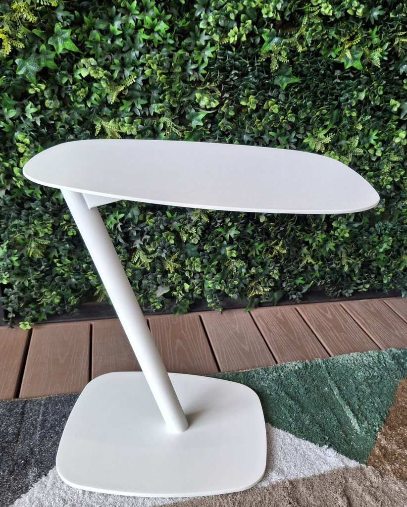 MESA LATERAL ST VINCENT BLANCA 	J5AT5351A64ALU